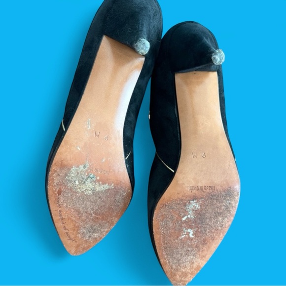 1960s Vintage Beverly Feldman Black Suede Leather Gold Sequined Vamp Heels 9 - Picture 13 of 14